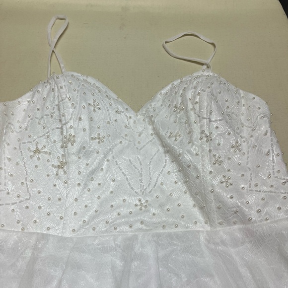 NWT Lulus XL white lace pearl beaded bodice wedding dress - Picture 5 of 15